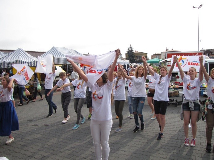 Flash mob przed ŚDM w Przasnyszu