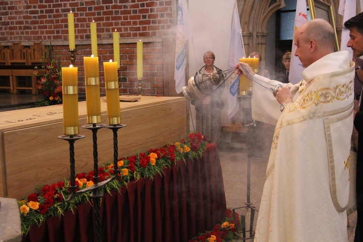 Przywitanie relikwii bł. Piera Giorgia Frassatiego we Wrocławiu