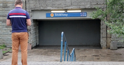 Nieczynne były stacje metra: Stokłosy, Imielin i Ursynów