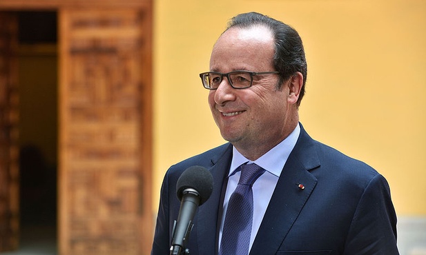 Ile zarabia fryzjer Hollande'a?