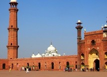 Pakistan: islamiści grożą muzułmańskiemu adwokatowi