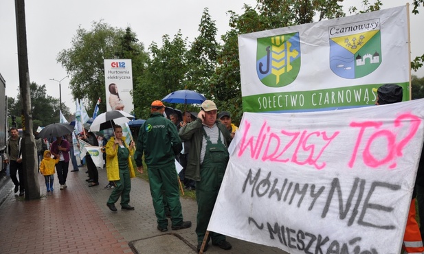 Półmetek budowy okazją do protestu