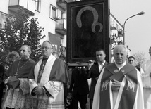 - Abp Zygmunt Zimowski bardzo mocno dostrzegał obecność Matki Bożej w swoim życiu - wspomina ks. Albert Warso