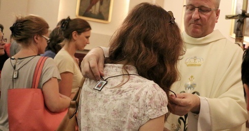 Przyjęli szkaplerze