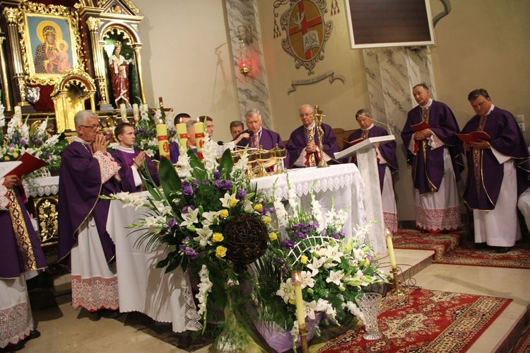 Diecezja tarnowska żegna abp. Z. Zimowskiego