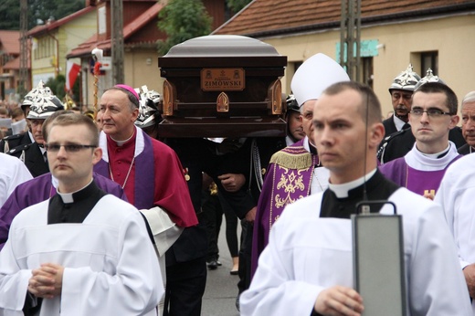 Diecezja tarnowska żegna abp. Z. Zimowskiego