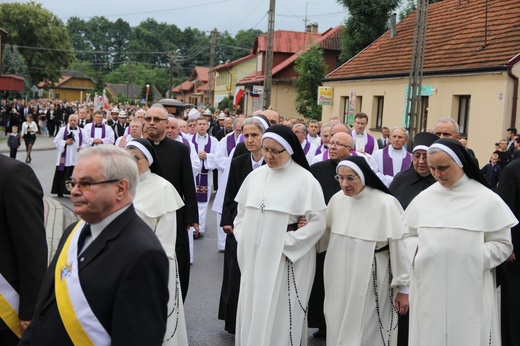 Diecezja tarnowska żegna abp. Z. Zimowskiego