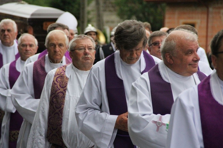 Diecezja tarnowska żegna abp. Z. Zimowskiego