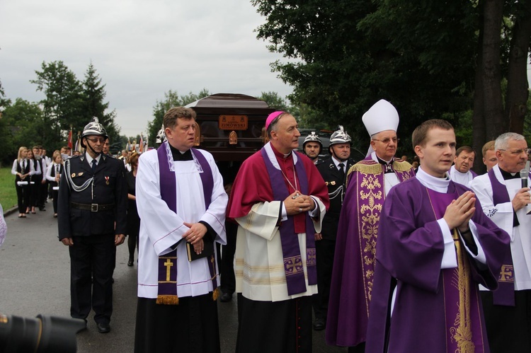 Diecezja tarnowska żegna abp. Z. Zimowskiego