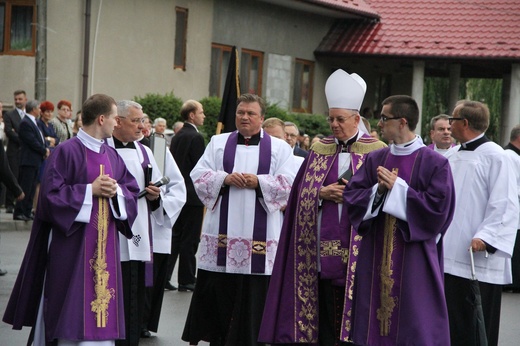 Diecezja tarnowska żegna abp. Z. Zimowskiego