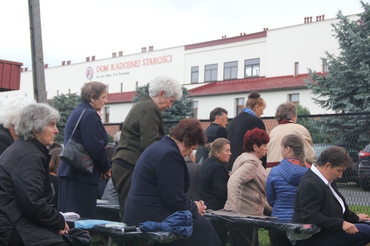 Pożegnanie śp. abp. Zimowskiego w Kupieninie