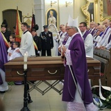 Pogrzeb ks. Adama Łapuszka