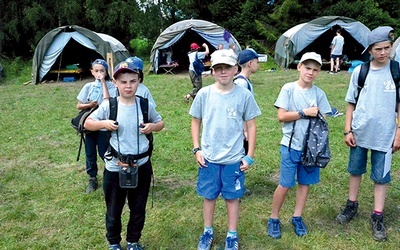 Opiekunowie zadbali o to, by dzieci zapomniały, że można tęsknić za rodzicami. 