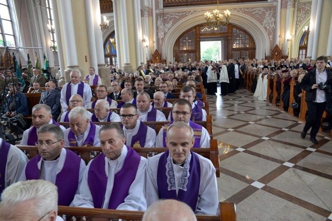 Pogrzeb abp. Zygmunta Zimowskiego w Radomiu