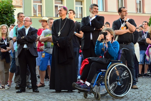 Rynek pełny Czechów