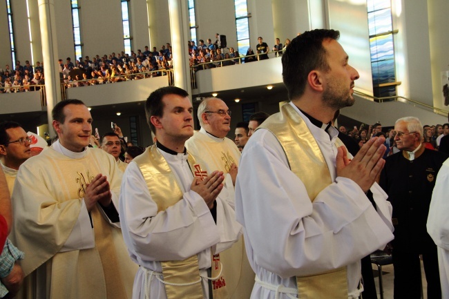 Msza św. dla wolontariuszy ŚDM i koncert "Bądź światłem"