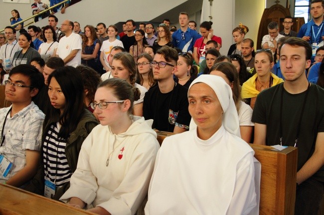 Msza św. dla wolontariuszy ŚDM i koncert "Bądź światłem"