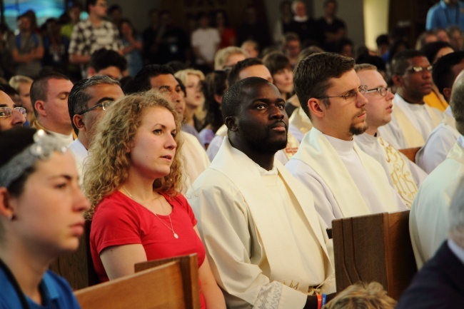 Msza św. dla wolontariuszy ŚDM i koncert "Bądź światłem"