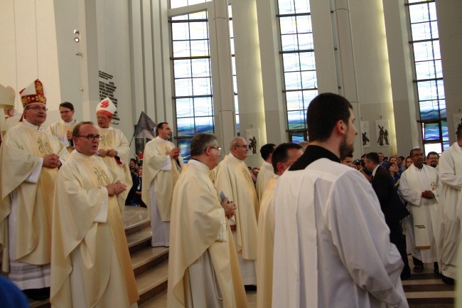 Msza św. dla wolontariuszy ŚDM i koncert "Bądź światłem"