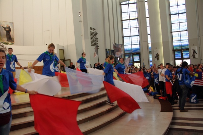 Msza św. dla wolontariuszy ŚDM i koncert "Bądź światłem"