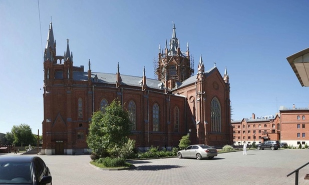 Moskwa: spór katolików z władzami o budynki kościelne