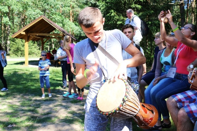 Pielgrzymi przy Królewskich Źródłach