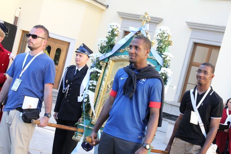 Uroczystości w parku dzikowskim