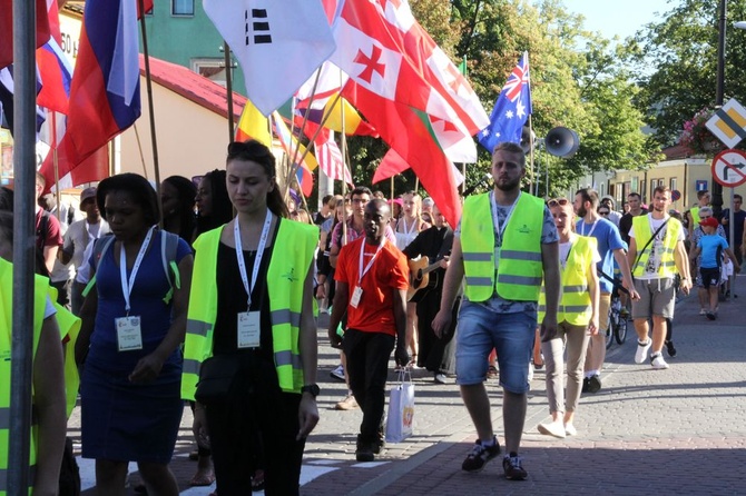 Uroczystości w parku dzikowskim