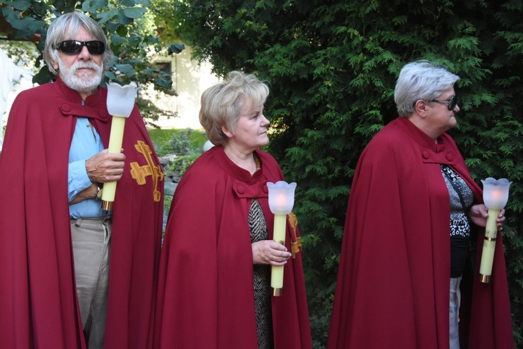 Symbole ŚDM w kościele Świętego Krzyża