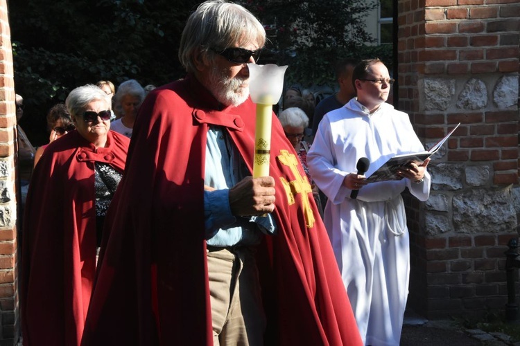 Symbole ŚDM w kościele Świętego Krzyża