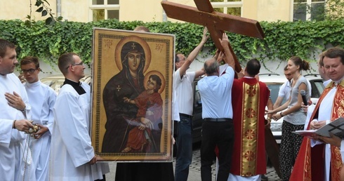 Krzyż - źródło nadziei