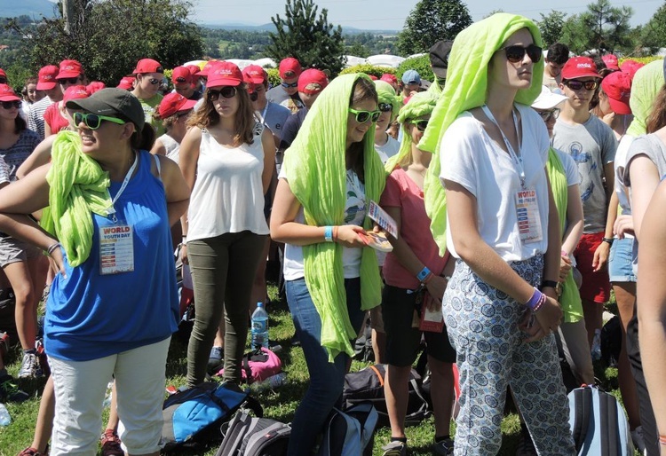 Trójkolorowi pod krzyżem w Starym Bielsku