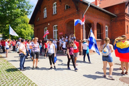 Szwajcaria, Kolumbia i Kanada w ośrodkach Caritas