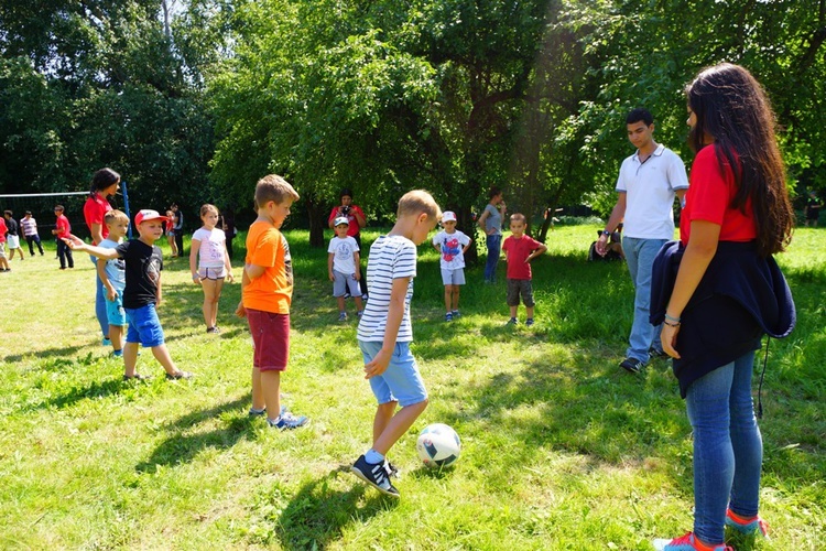 Szwajcaria, Kolumbia i Kanada w ośrodkach Caritas