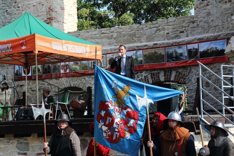 Zamek Tenczyn przestał się rozsypywać