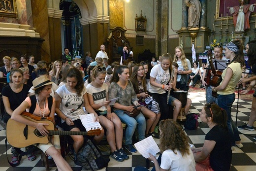 Pielgrzymowali do sanktuarium w Studziannie