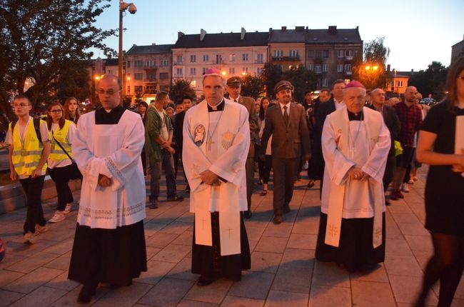 Procesja Miłosierdzia w Ostrowcu Świętokrzuskim