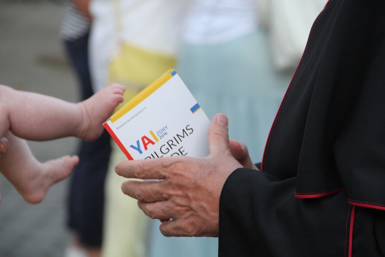 Abp Wiktor Skworc na YAI Festival w Żorach