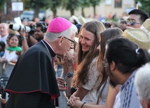 Abp Wiktor Skworc na YAI Festival w Żorach