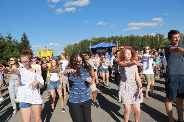 "Festiwal narodów" u Karoliny