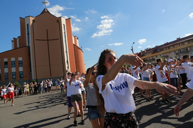 "Festiwal narodów" u Karoliny