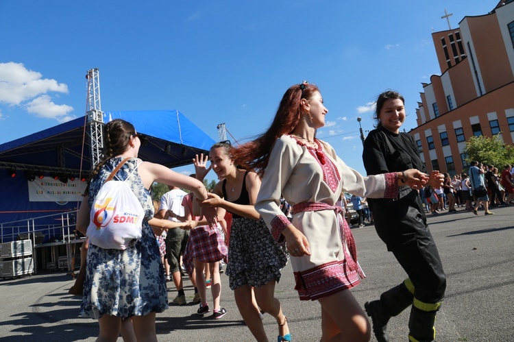 "Festiwal narodów" u Karoliny