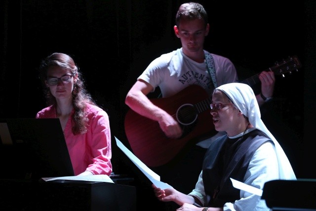 Fausystem i goście - przed koncertem dla uczestników ŚDM