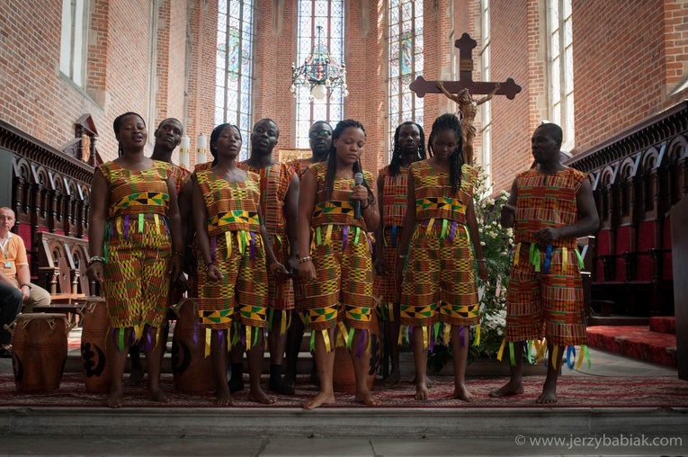 Szatan boi się ludzi wesołych - Ghana, Sierra Leone i Liberia