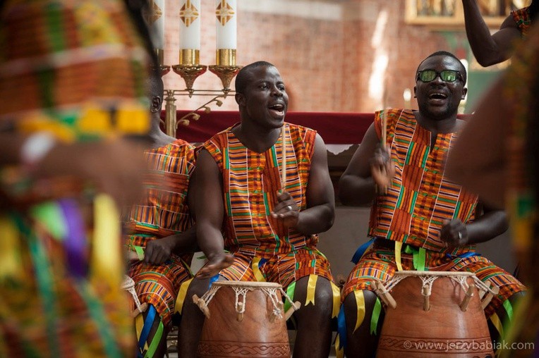 Szatan boi się ludzi wesołych - Ghana, Sierra Leone i Liberia