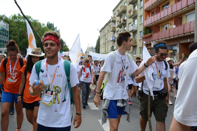 Marsz młodego Kościoła przez Opole