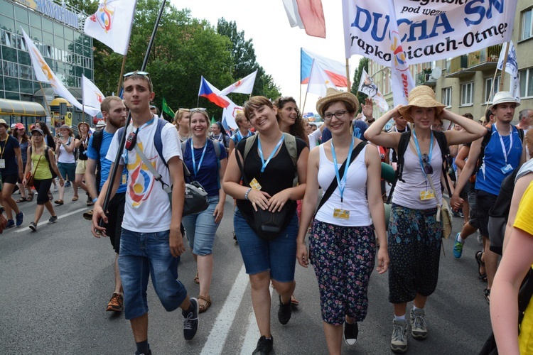 Marsz młodego Kościoła przez Opole