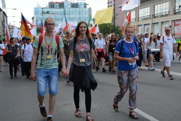 Marsz młodego Kościoła przez Opole