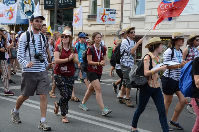 Marsz młodego Kościoła przez Opole