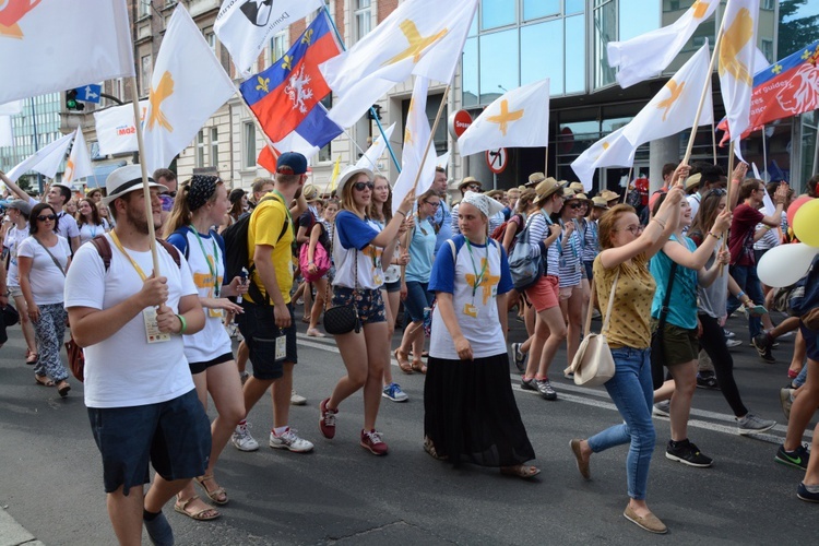 Marsz młodego Kościoła przez Opole